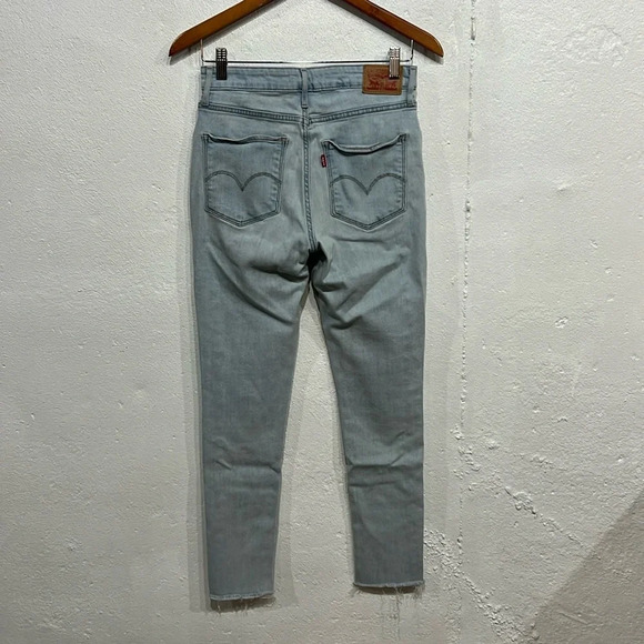 Levi’s 721 Studded High Rise Skinny Jeans - Picture 3 of 3